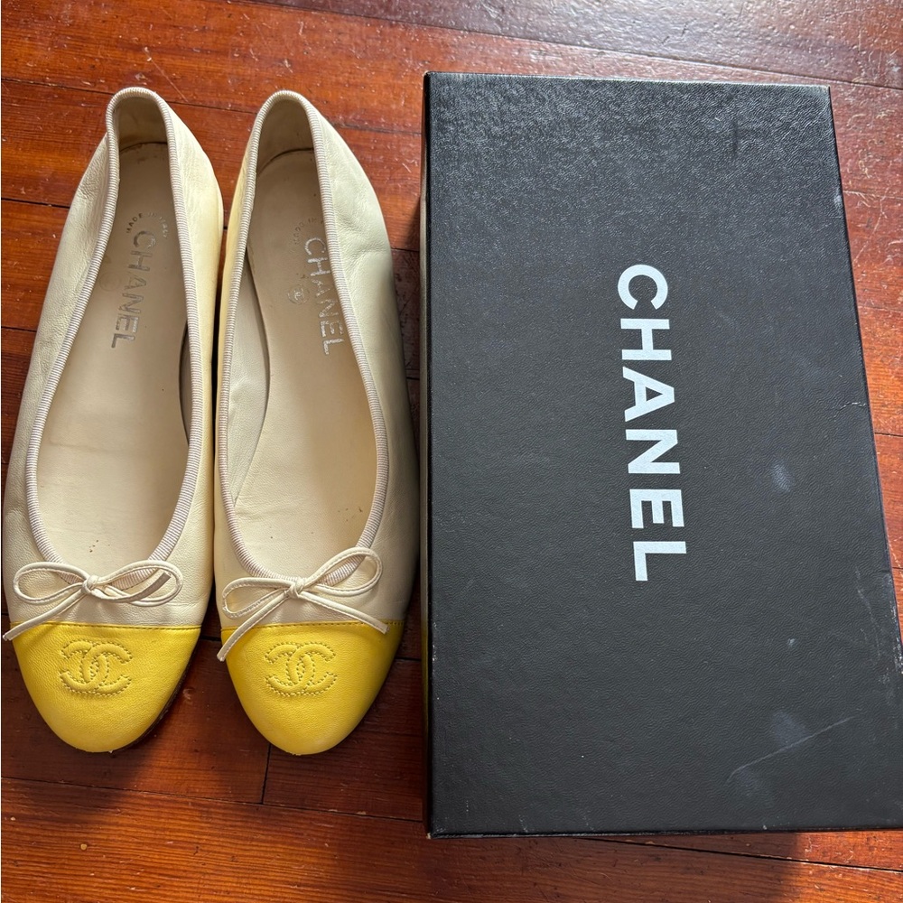 RARE! CHANEL Women's Cream and Yellow Ballet Ballerina Flats, size 9-9.5 - Picture 6 of 6